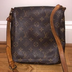 Louis Vuitton purse